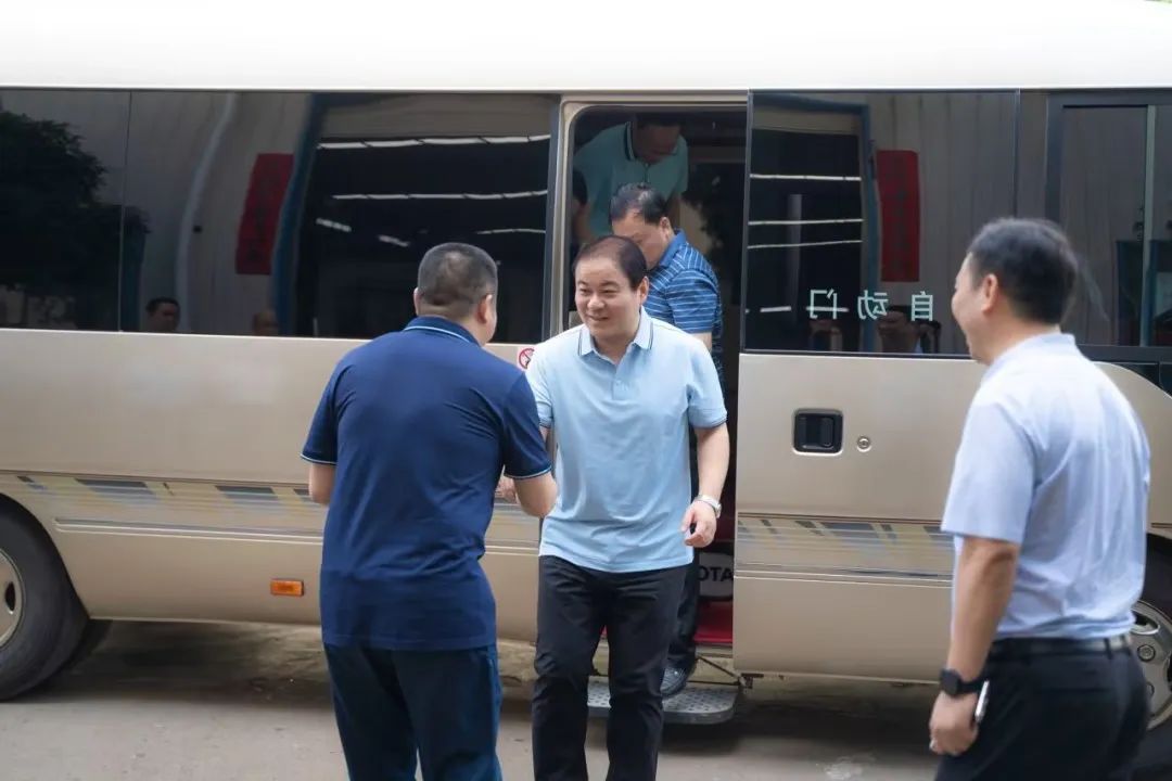 衡陽(yáng)市委副書記、市長(zhǎng)朱健一行赴朝陽(yáng)集團(tuán)進(jìn)行考察